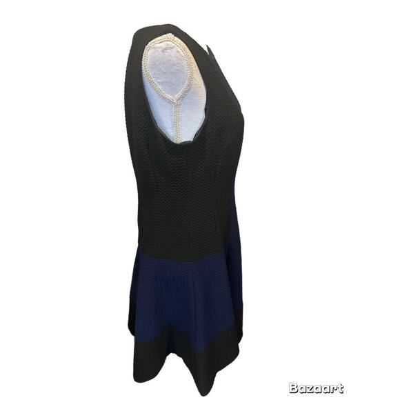 Nanette Lepore Dress Size 12 Black/blue Sleeveless Lined Back Zipper Knee Length - Picture 3 of 7